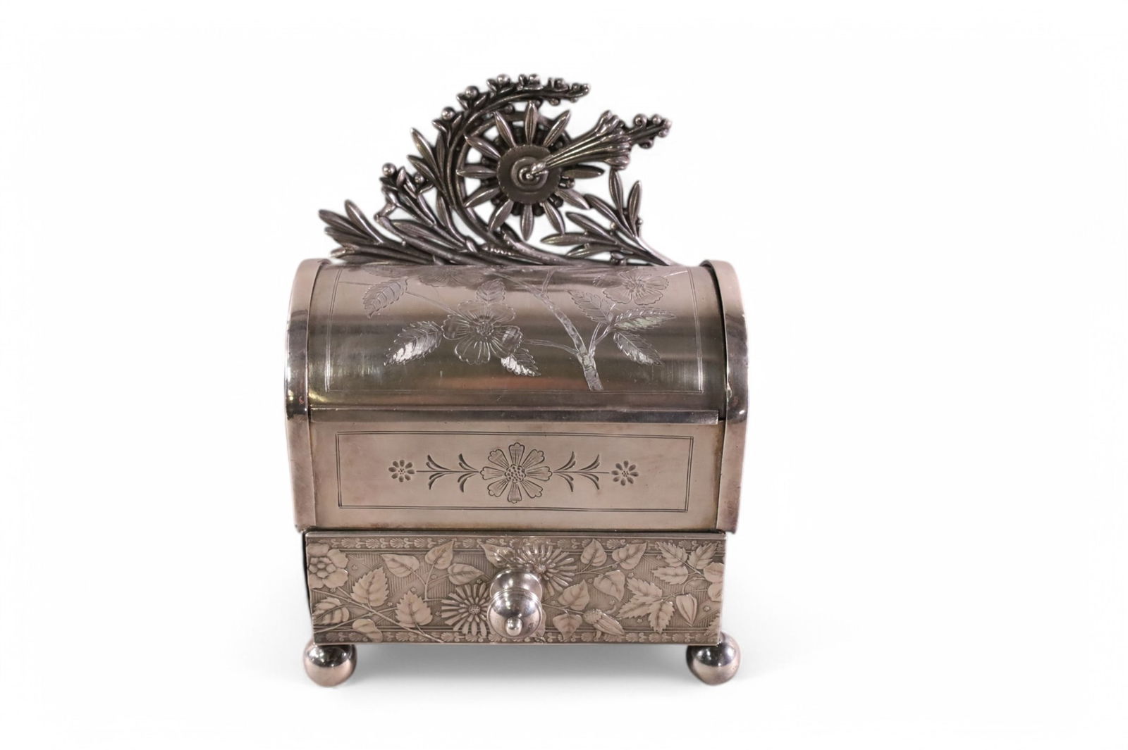 VICTORIAN JEWELRY CASKET (1 of 3)