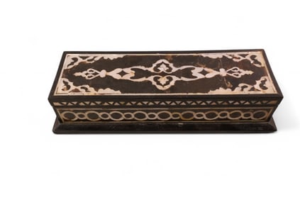 INLAID GLOVE BOX