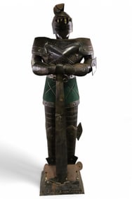 LIFESIZE DECORATIVE KNIGHT