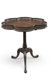 UNUSUAL MAHOGANY LAMP TABLE