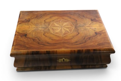 INLAID DRESSER BOX