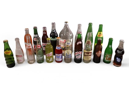 20 VINTAGE SODA BOTTLES
