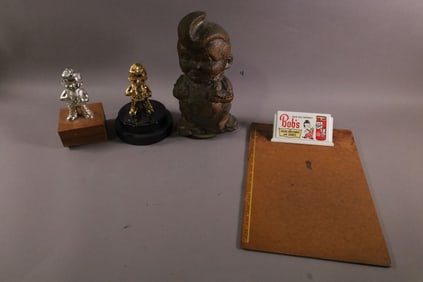 LOT OF METAL BOB'S BIG BOY ITEMS