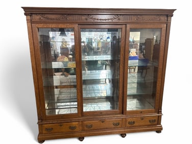LARGE 1900'S AM. OAK SLIDING DOOR BOOKCASE