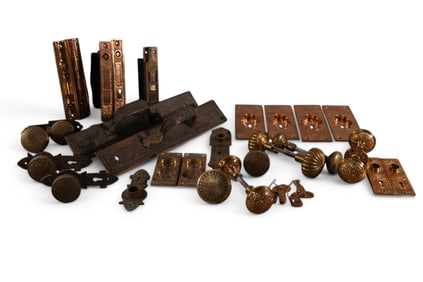 COLLECTION OF VICTORIAN HARDWARE