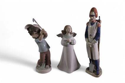 3 LLADRO FIGURES