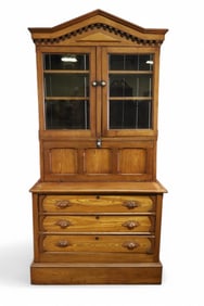 PRIMITIVE KITCHEN CUPBOARD