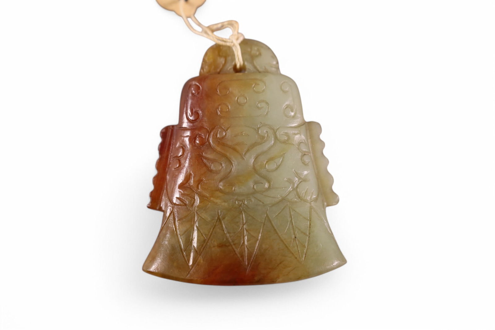 18TH CENTURY BELL FORM CHINESE JADE PENDANT (1 of 4)