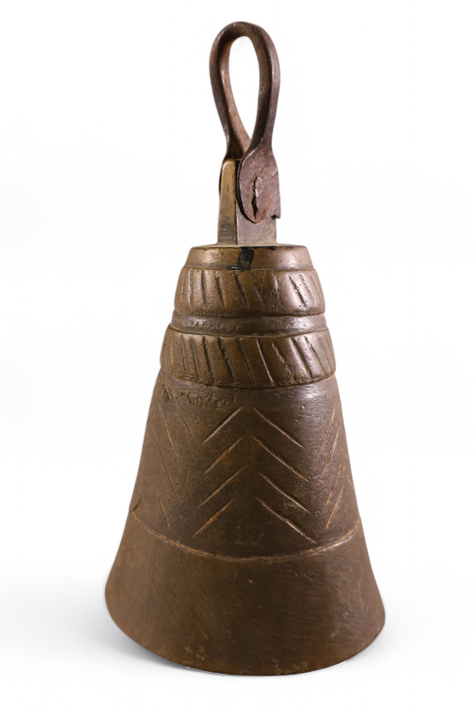 BRASS CAMEL BELL: BRASS CAMEL BELL, NO CLAPPER. 9" H.