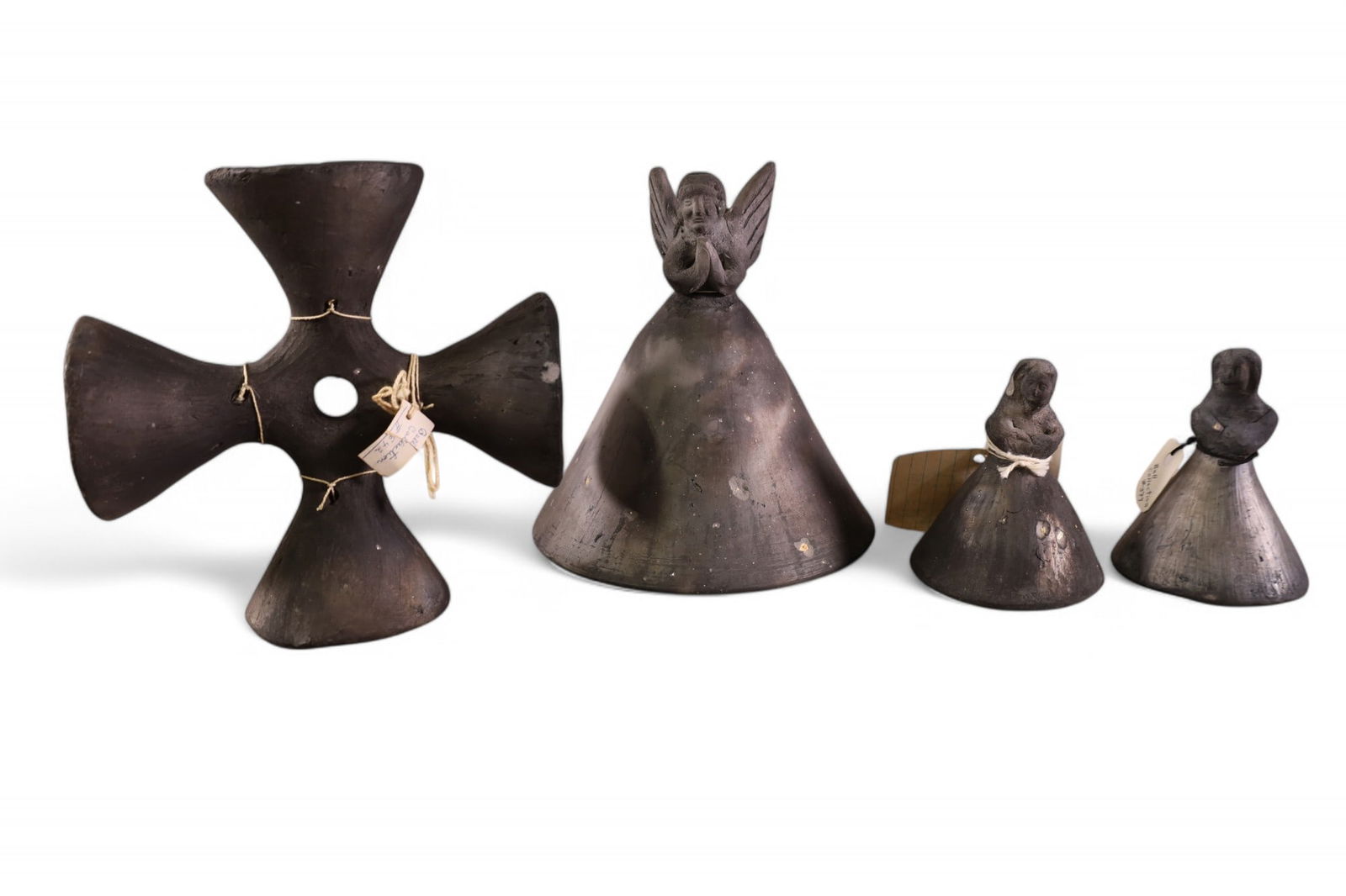 4 CLAY BELLS (1 of 4)
