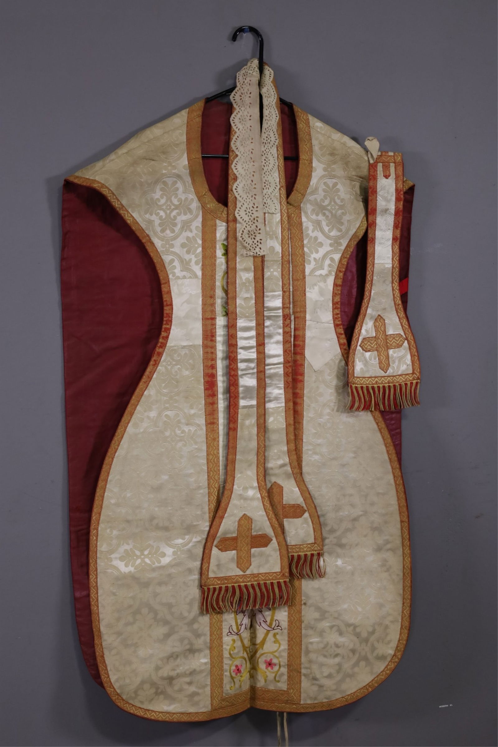 3 PIECE CATHOLIC VESTMENT (1 of 7)