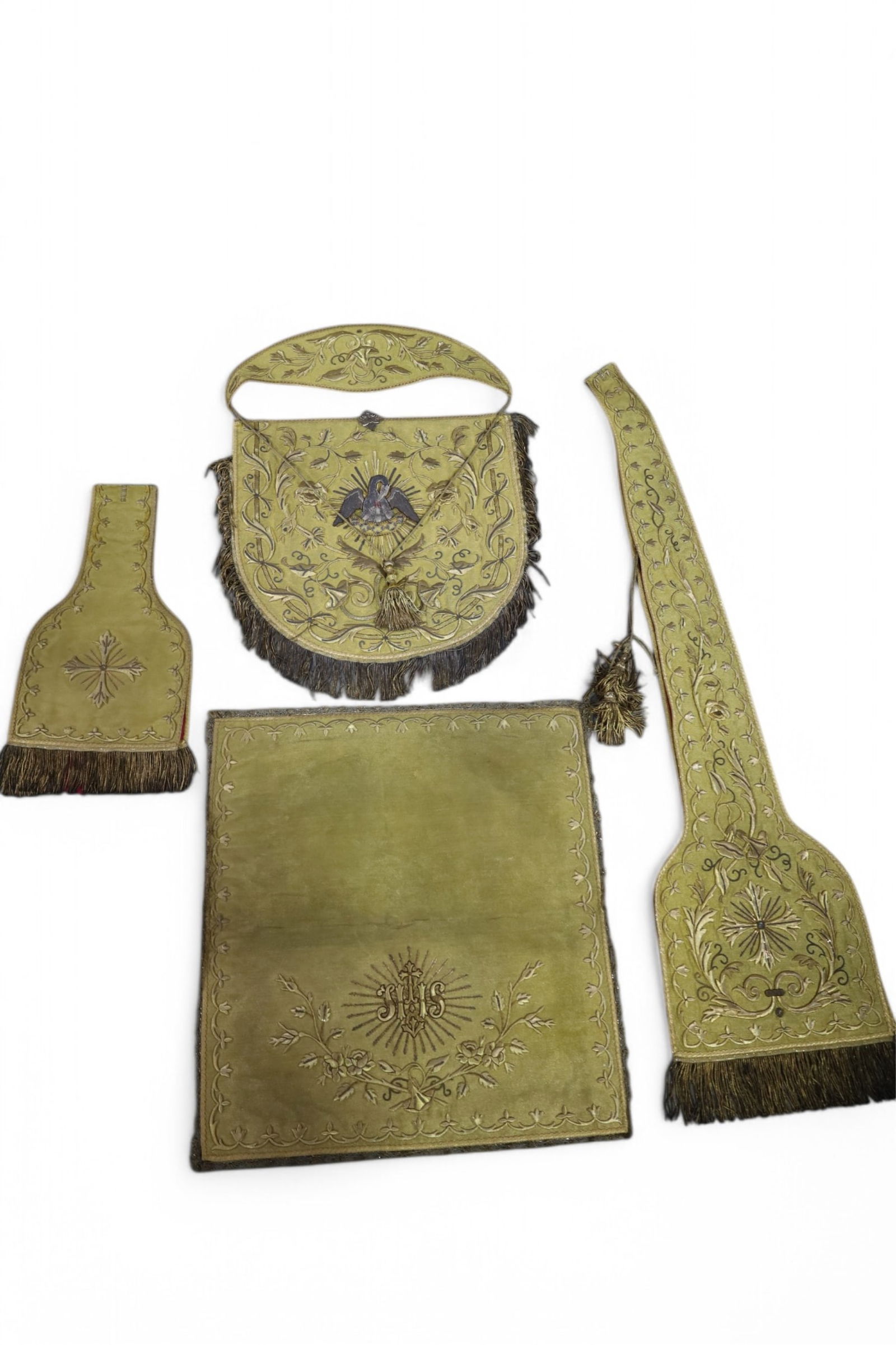 5 PIECE CATHOLIC VESTMENT (1 of 7)