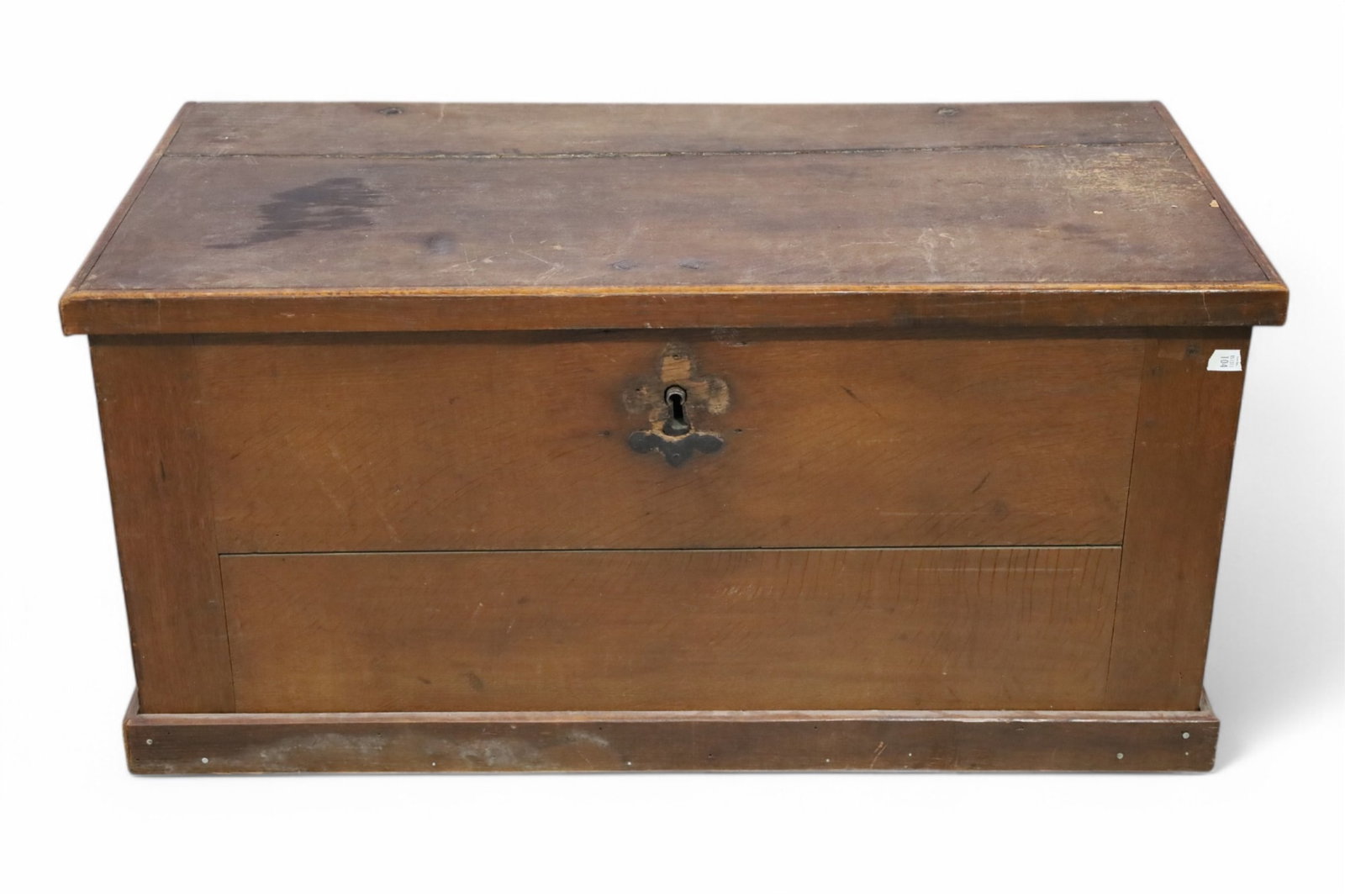 ANTIQUE TRUNK: HINGED LID ANTIQUE TRUNK, IRON HANDLES. NO KEY. WEAR TO FINISH. 40" L x 20" D x 20" H. THIS ITEM EXCEEDS SIZE LIMITATIONS FOR IN HOUSE SHIPPING. MUST BE PICKED UP IN HOUSE OR SHIPPED VIA 3rd PARTY GRO