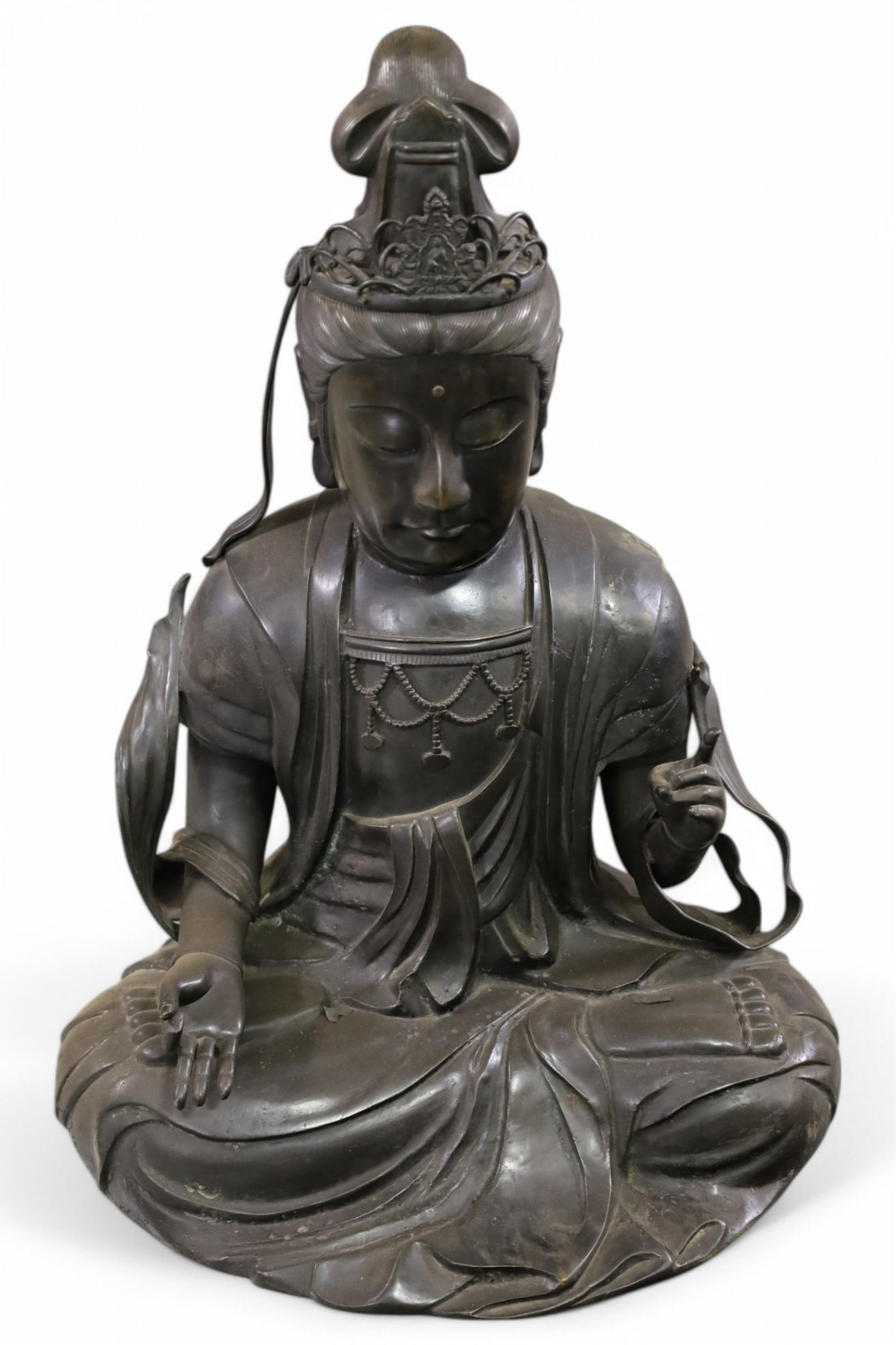 LARGE BRONZE GUAN YIN FIGURE (1 of 5)
