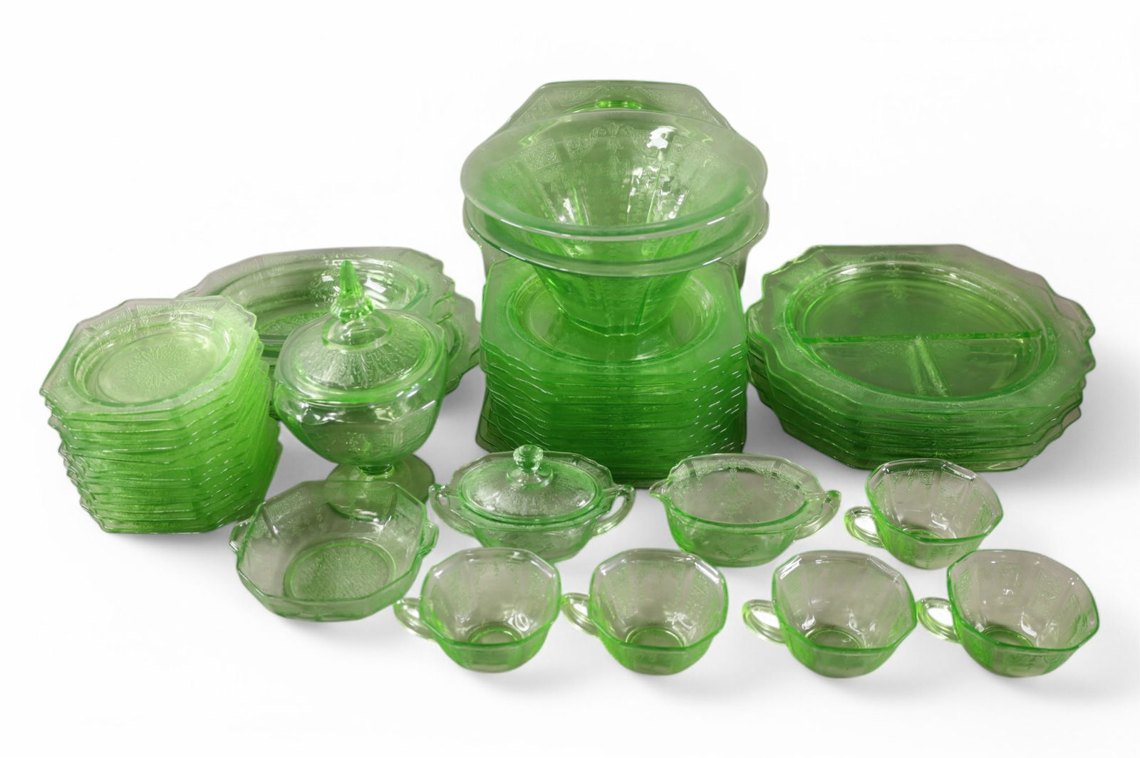 COLLECTION OF GREEN DEPRESSION GLASS (1 of 3)