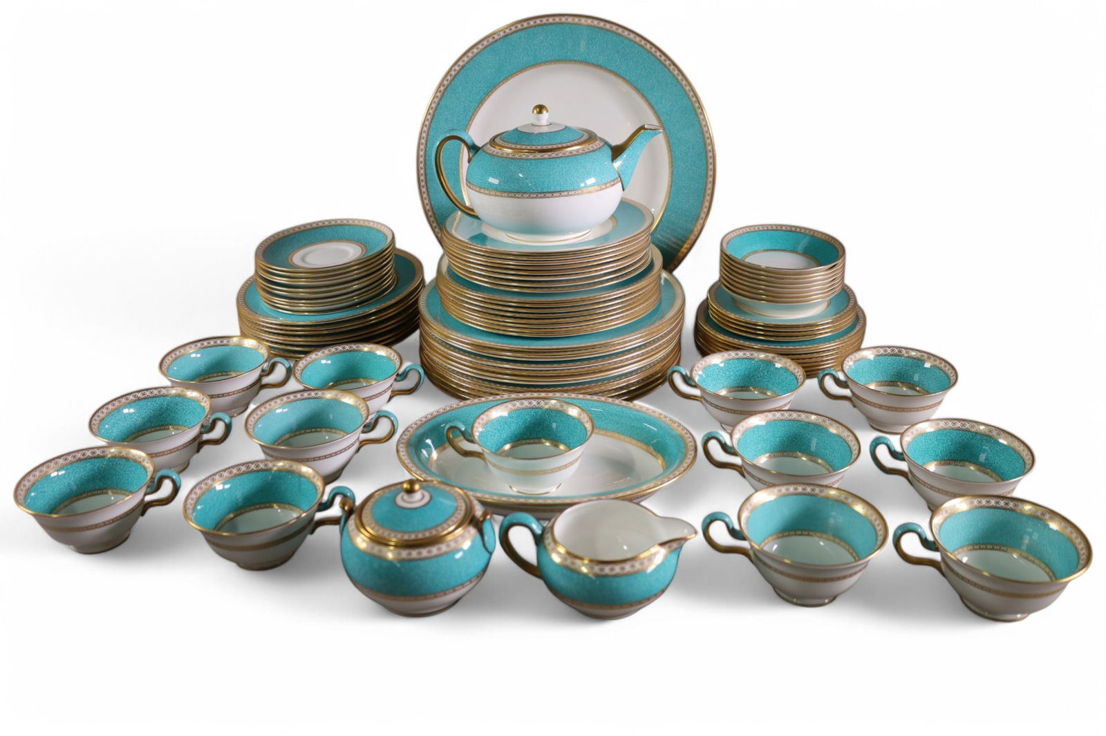 WEDGWOOD DISH SET (1 of 4)