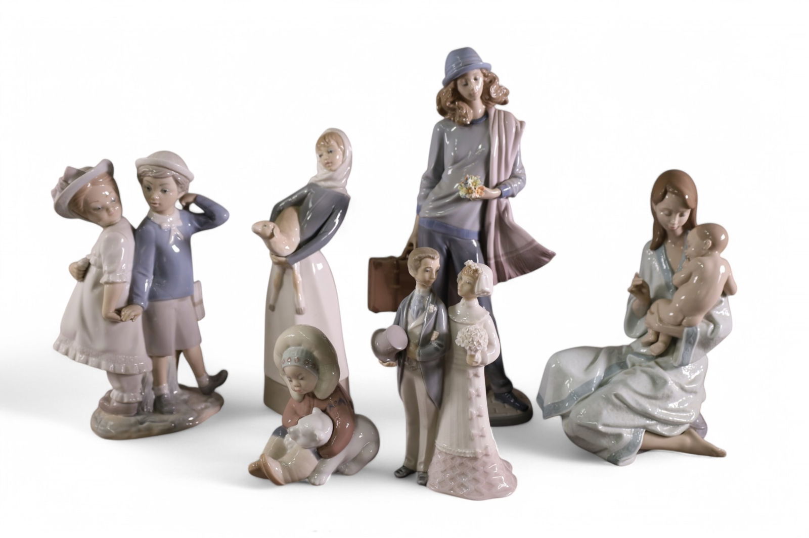 6 LLADRO FIGURES (1 of 7)