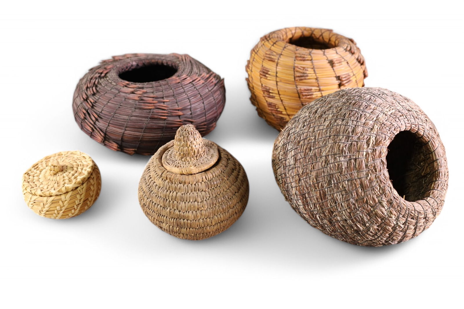 5 HANDMADE BASKETS (1 of 4)