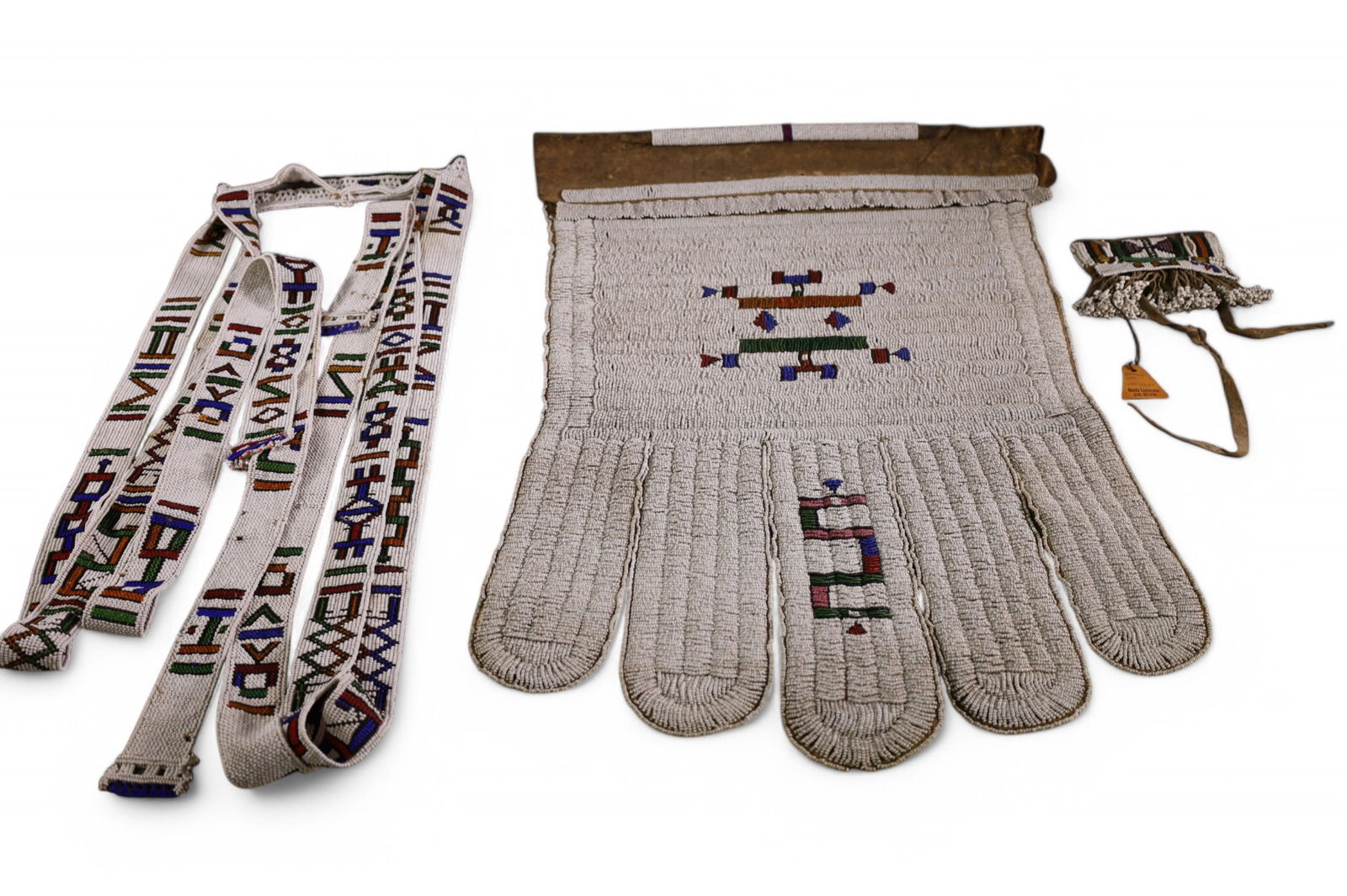 GROUPING OF AFRICAN BEADWORK (1 of 5)