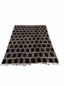 APPROX 9' x 11' 5" HANDMADE WOOL RUG