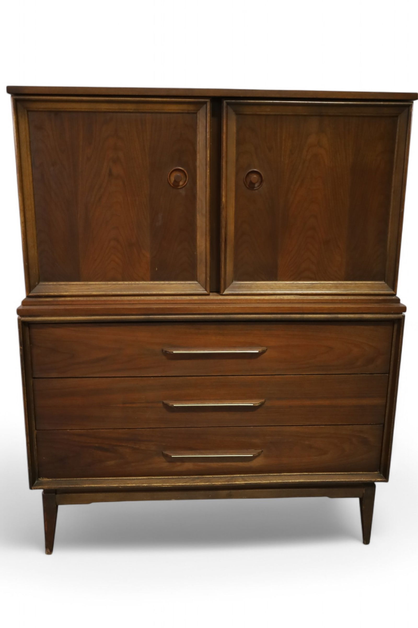 BASSETT MID CENTURY GENTLEMAN'S CHEST (1 of 2)