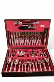 LARGE SILVERPLATE FLATWARE SET