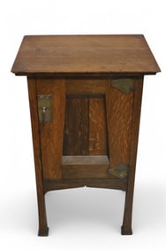 ARTS & CRAFTS CELLARETTE