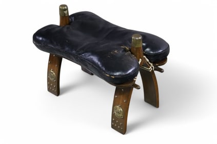 CAMEL SEAT