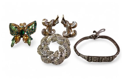 GROUP OF COSTUME RHINESTONE JEWELRY