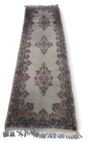 APPROX 8' 3" x 2' 4" HANDMADE WOOL RUG