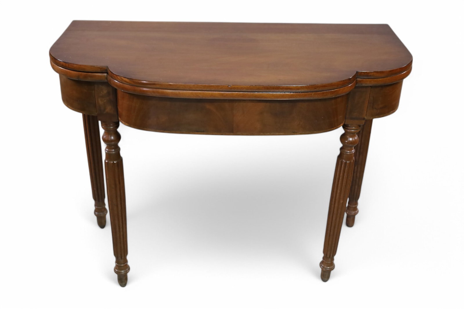 MAHOGANY FLIP TOP GAME TABLE: FLIP TOP GAME TABLE WITH SPIN TOP, MINOR WEAR TO FINISH. 36" W x 18" D x 28" H THIS ITEM EXCEEDS SIZE LIMITATIONS FOR IN HOUSE SHIPPING, MUST BE PICKED UP IN HOUSE OR SHIPPED VIA 3rd PARTY GROUND SHIP