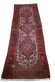 APPROX 8' x 2' 7" HANDMADE WOOL RUG