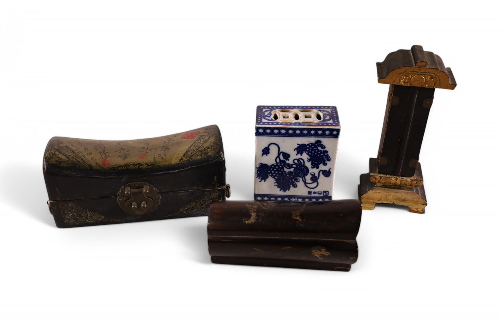 4 CHINESE TABLE ITEMS (1 of 5)