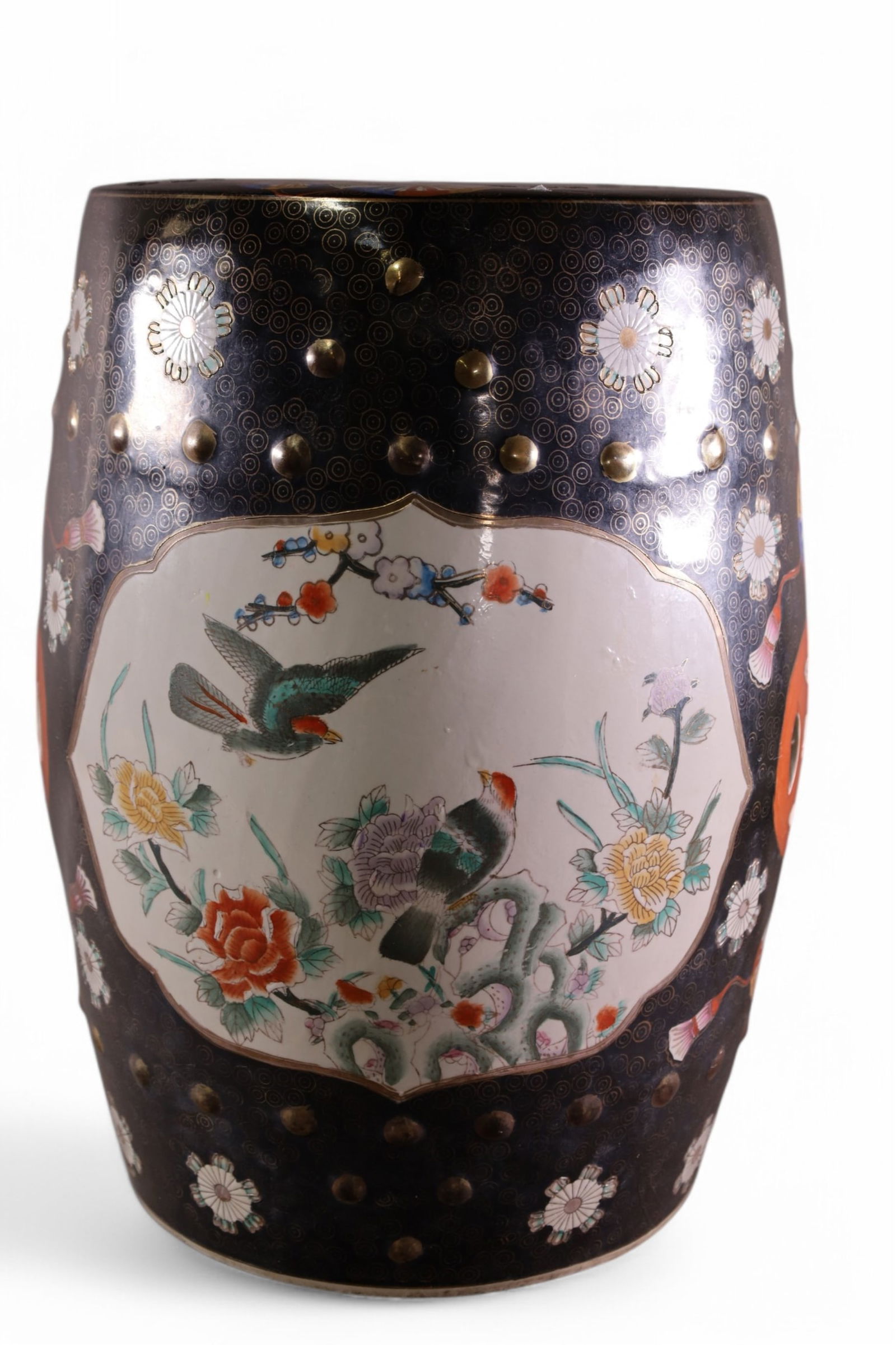 CHINESE PORCELAIN GARDEN SEAT (1 of 4)