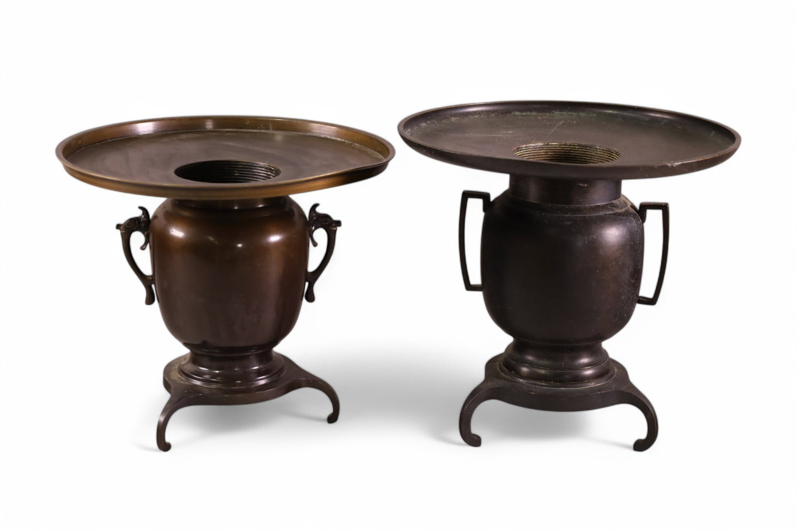 2 BRONZE USUBATA VASES: 2 BRONZE PLANTERS FOR IKEBANA FLOWER ARRANGEMENTS, 11" DIAM x 10" H.