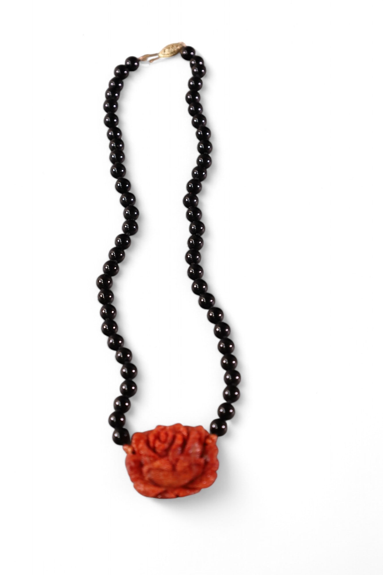 CORAL NECKLACE: 14k GOLD CLASP CORAL NECKLACE, 17" L.