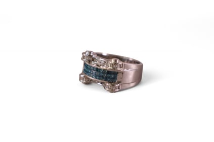 14k WHITE GOLD MENS RING
