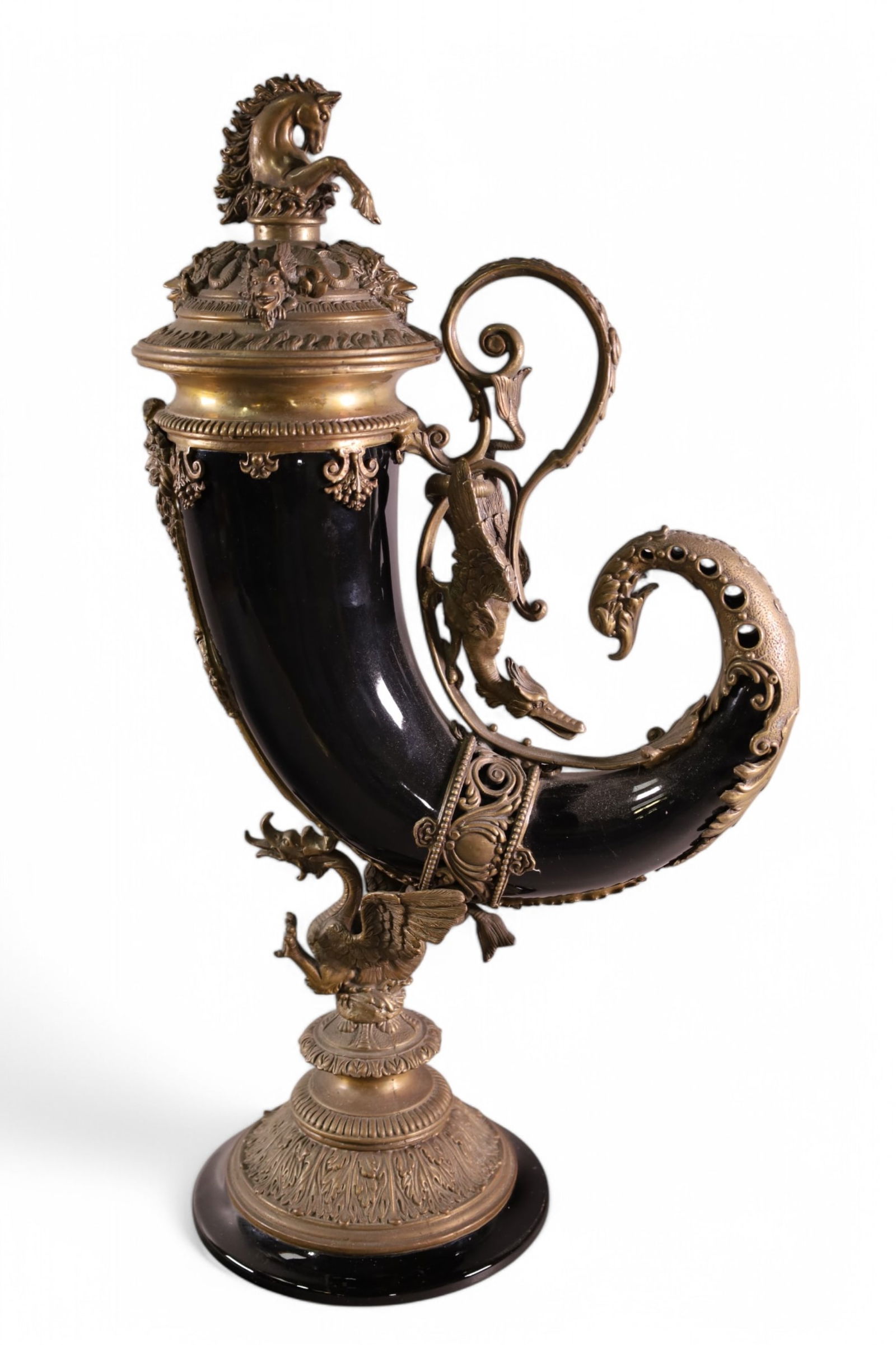 CORNUCOPIA VASE (1 of 4)