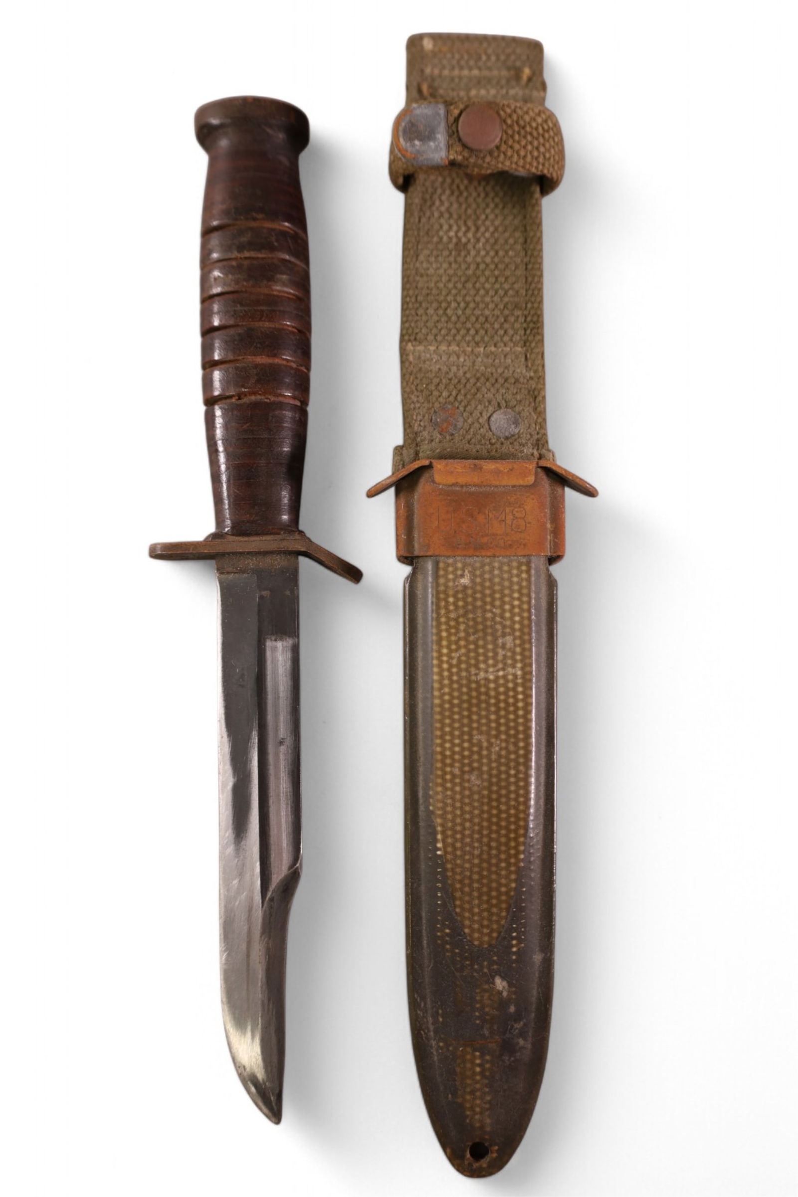 U.S. MILITARY KNIFE (1 of 3)