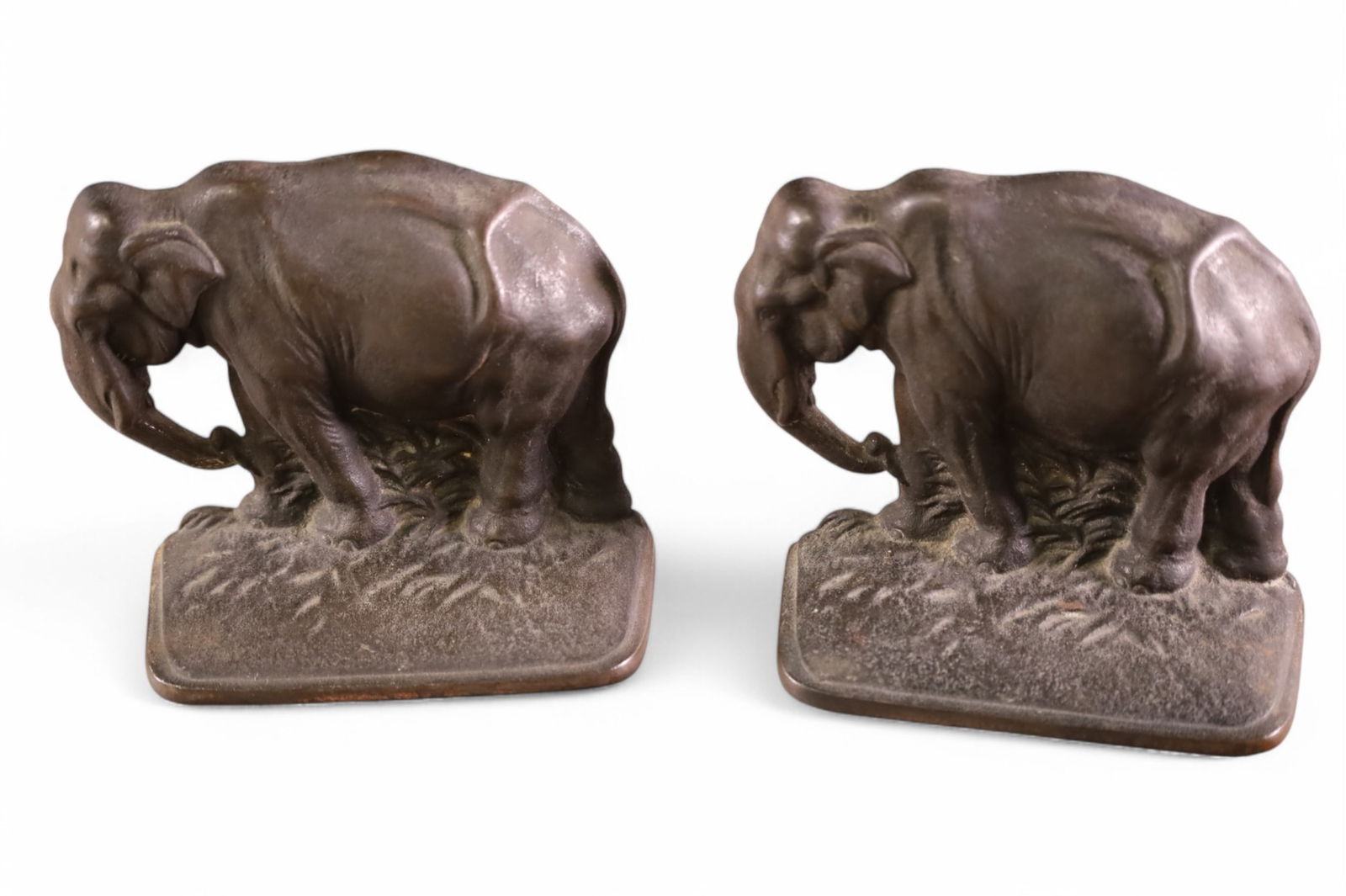 PAIR OF ELEPHANT BOOKENDS (1 of 3)