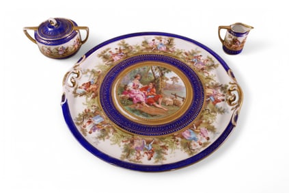 3 PIECES OF PORCELAIN