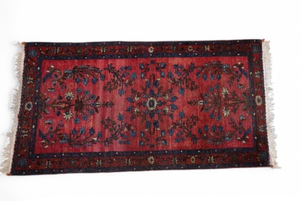 APPROX 4' 9" x 2' 6" HANDMADE WOOL RUG