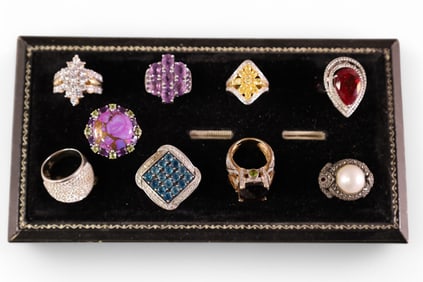 LOT OF COSTUME JEWELRY