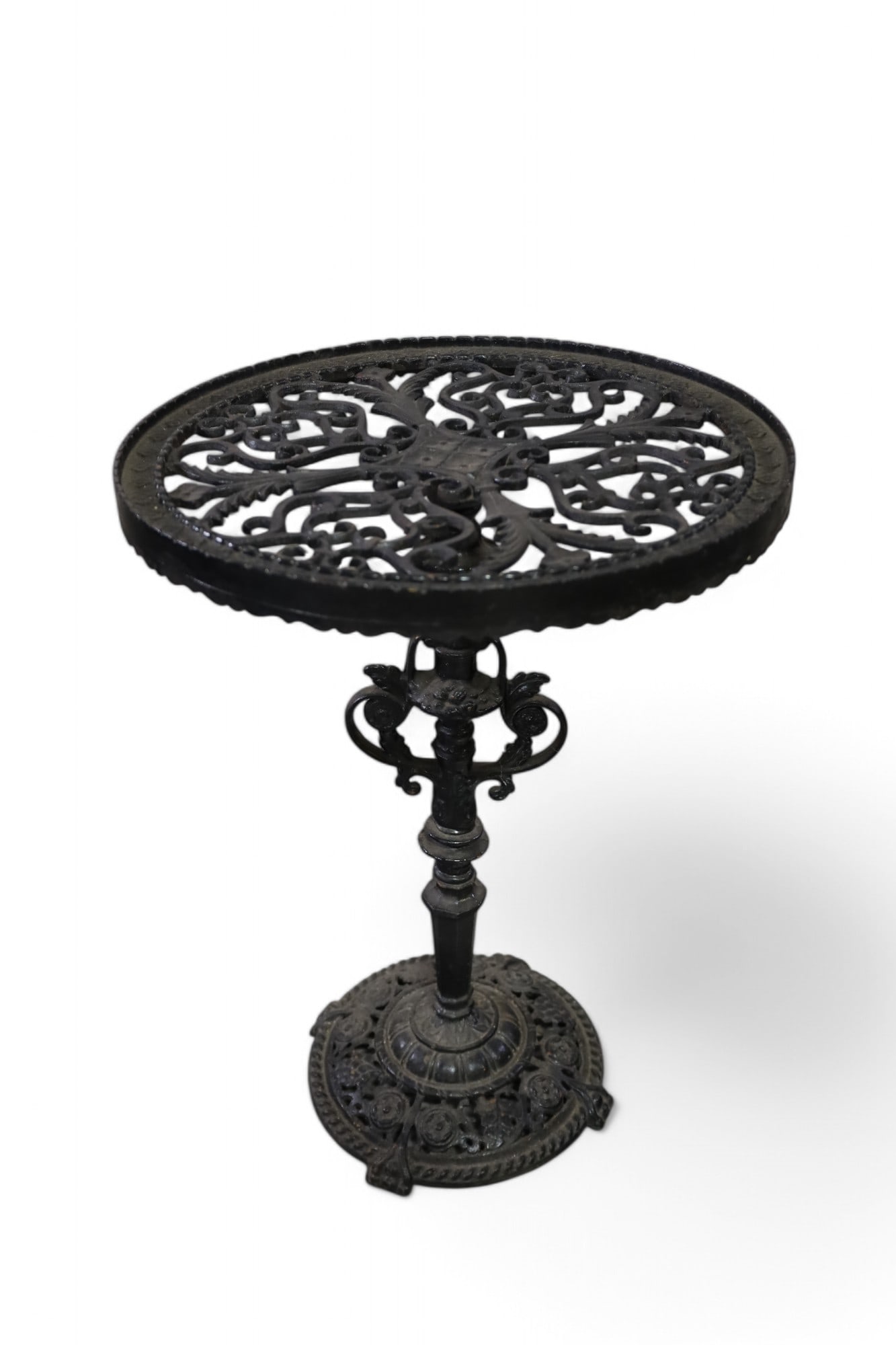 PATIO SIDE TABLE: VICTORIAN PATIO SIDE TABLE, 17" DIAM x 23" H. THIS ITEM EXCEEDS SIZE LIMITATIONS FOR IN HOUSE SHIPPING, MUST BE PICKED UP IN HOUSE OR SHIPPED VIA 3rd PARTY GROUND SHIPPER.