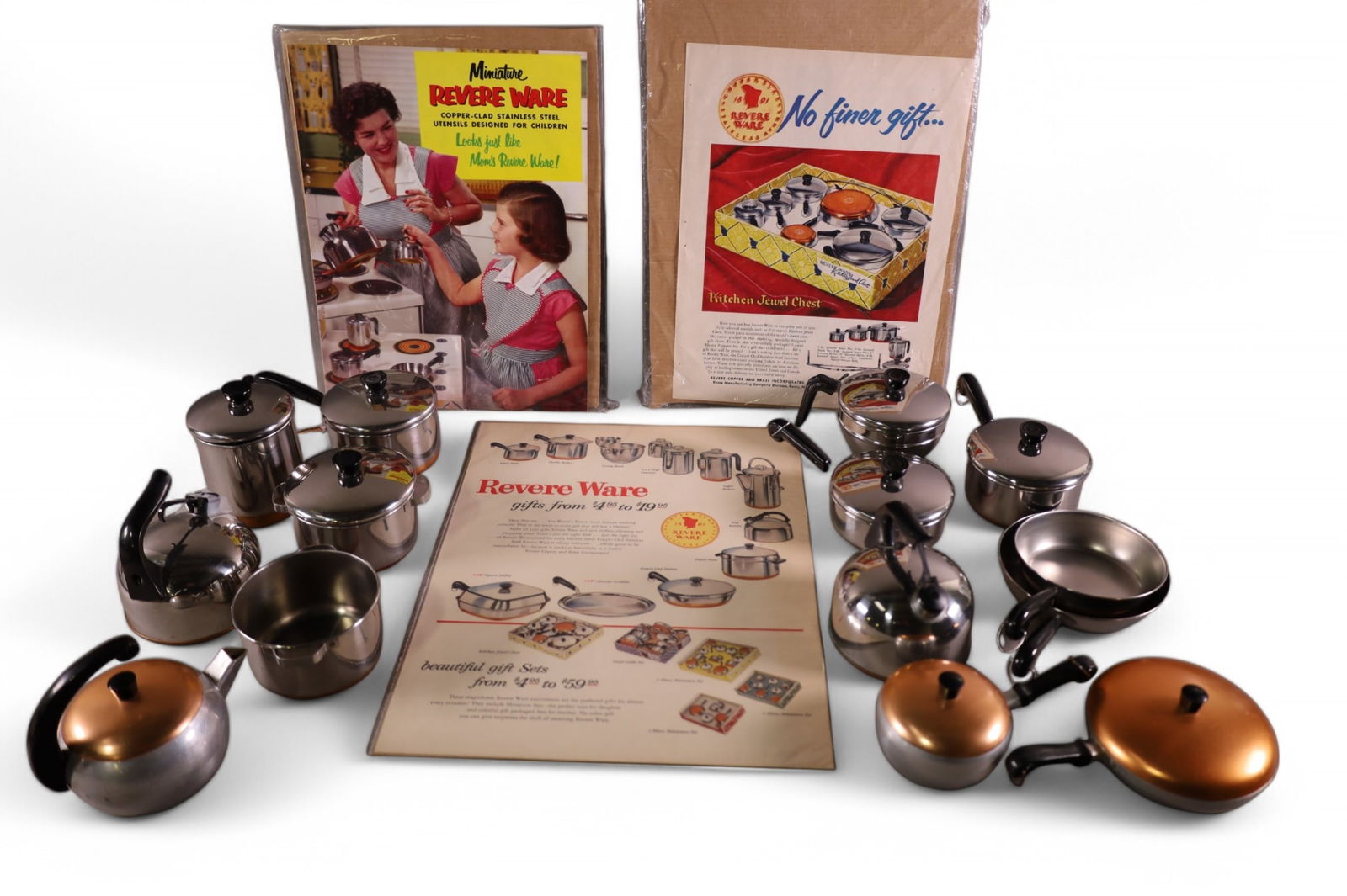 COLLECTION OF REVERE WARE TOY COOKWARE (1 of 5)