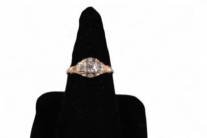 14k GOLD & DIAMOND RING