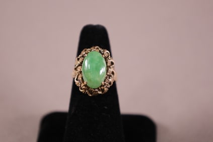 14k GOLD & JADE RING