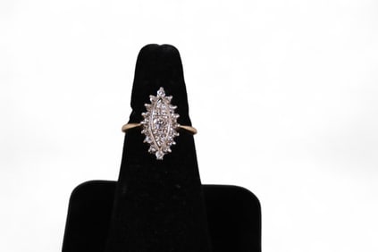 14k GOLD & DIAMOND RING