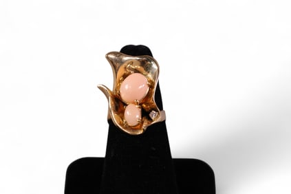 14k GOLD & CORAL RING