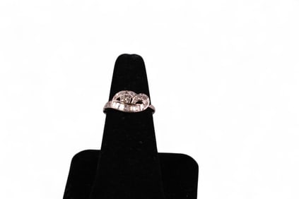 14k GOLD & DIAMOND RING
